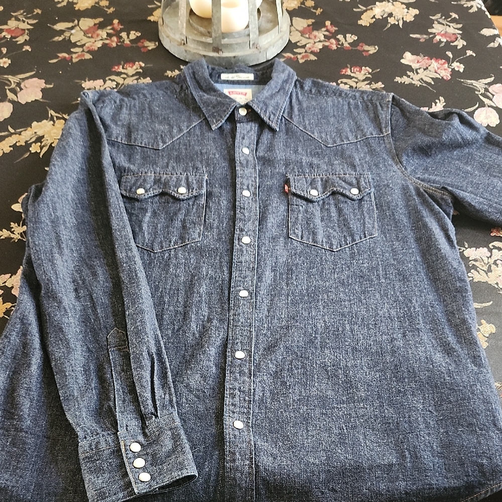 Levi's Men's Casual Denim Shirt - Dark Blue